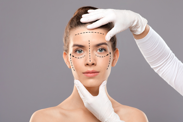 Yüz Germe Facelift Nedir